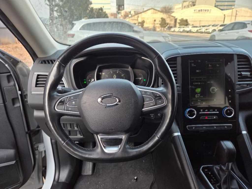 SAMSUNG QM6 - Vista 2