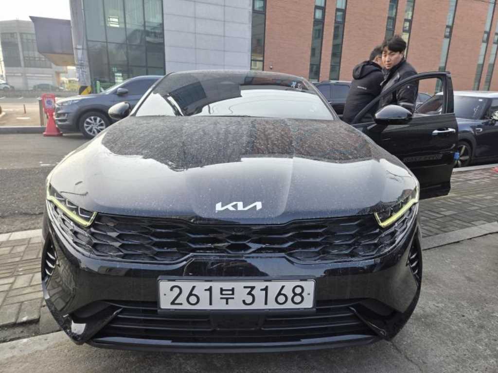 KIA K5 2023 Negro - Importación desde Corea - HF Imports Iquique - Foto 1