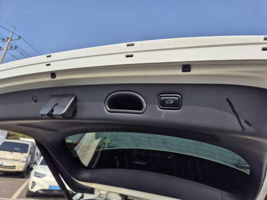 KIA Sportage - Vista 5