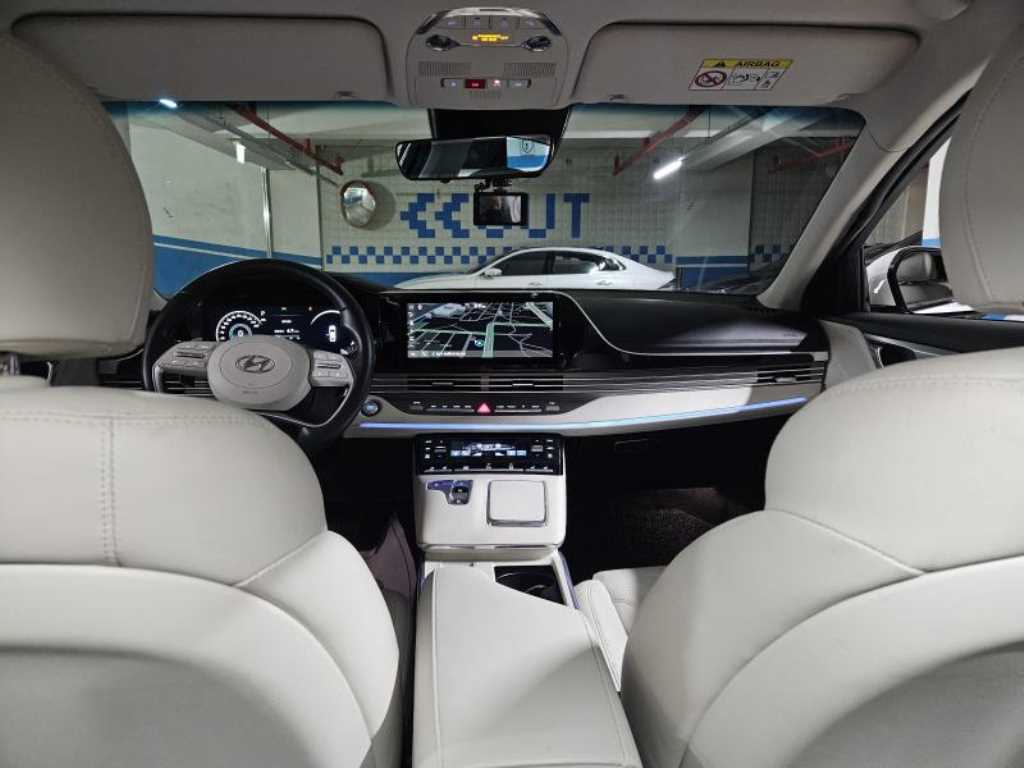 HYUNDAI Grandeur - Vista 6