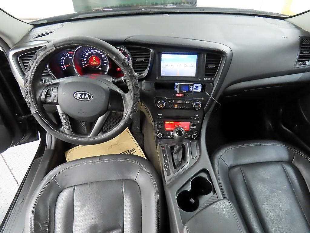 KIA K5 - Vista 7