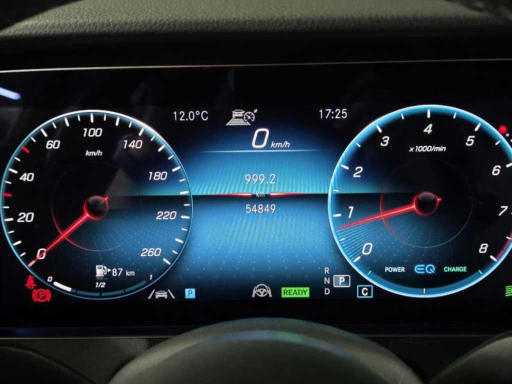 Mercedes Benz E class - Vista 7