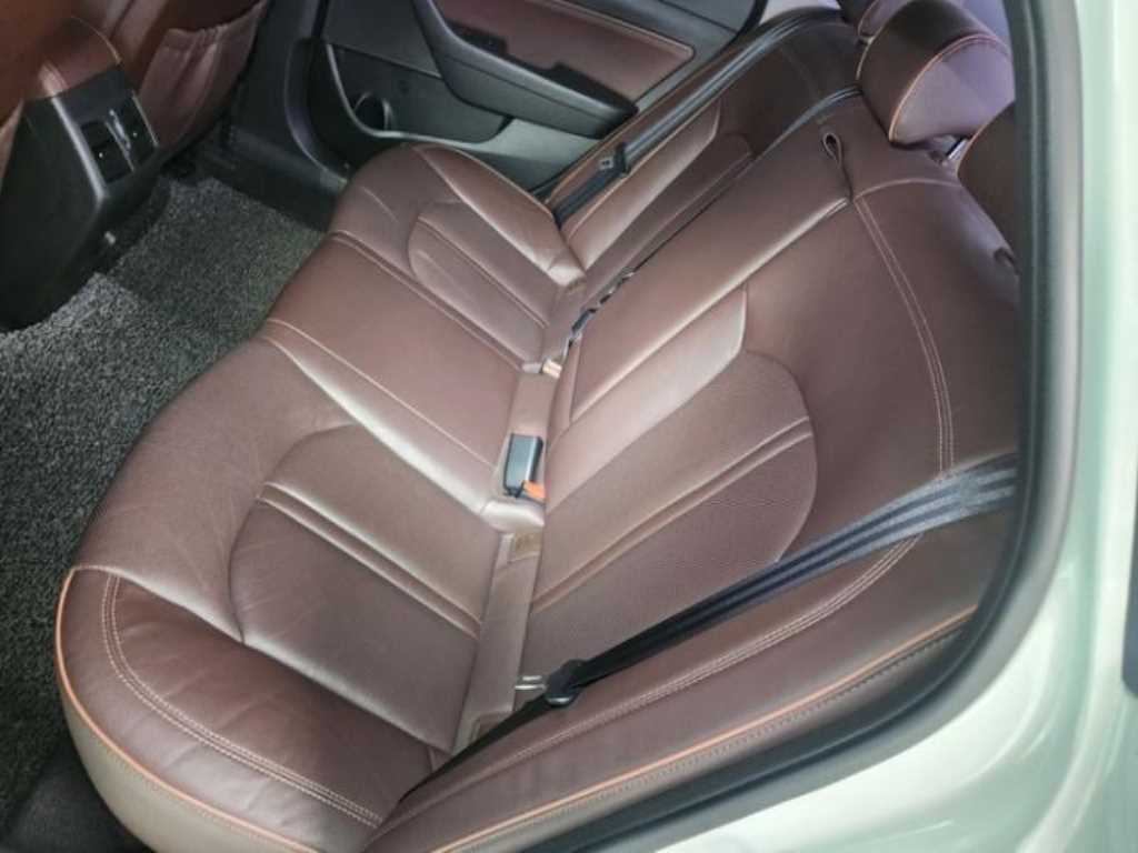 HYUNDAI Sonata - Vista 9