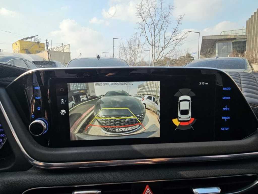 HYUNDAI Sonata - Vista 6