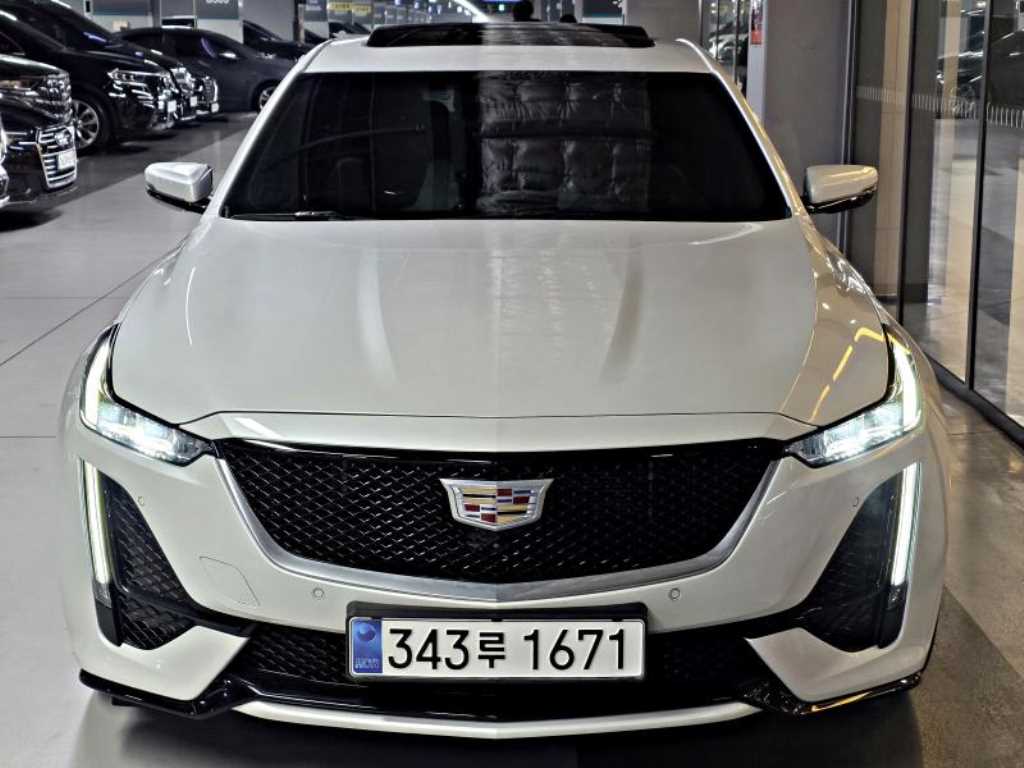 Cadillac CT5 - Vista 2