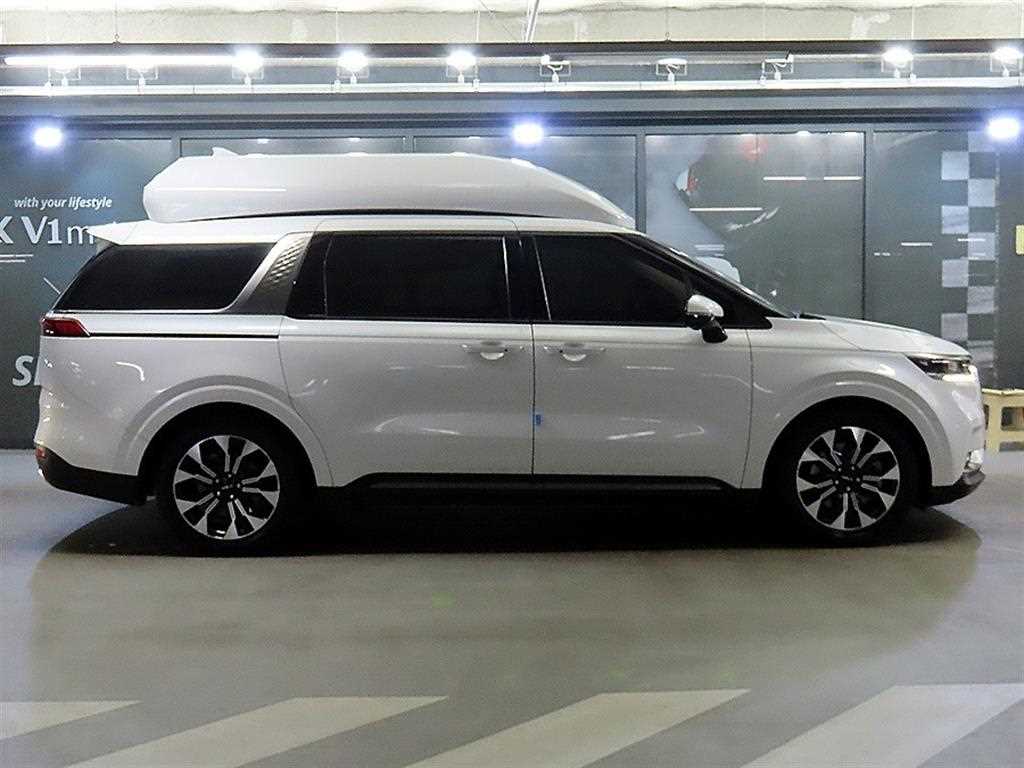 KIA Carnival - Vista 3