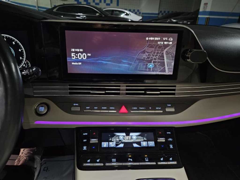 HYUNDAI Grandeur - Vista 12