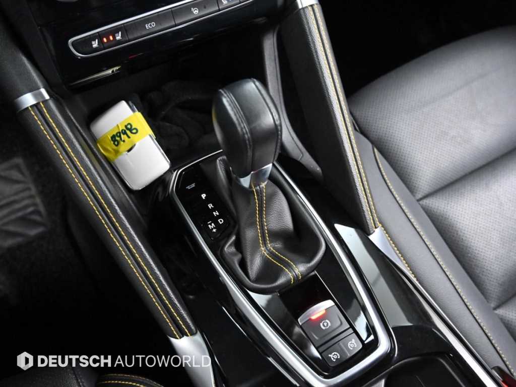 SAMSUNG QM6 - Vista 9