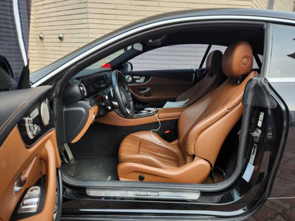 Mercedes Benz E class - Vista 6