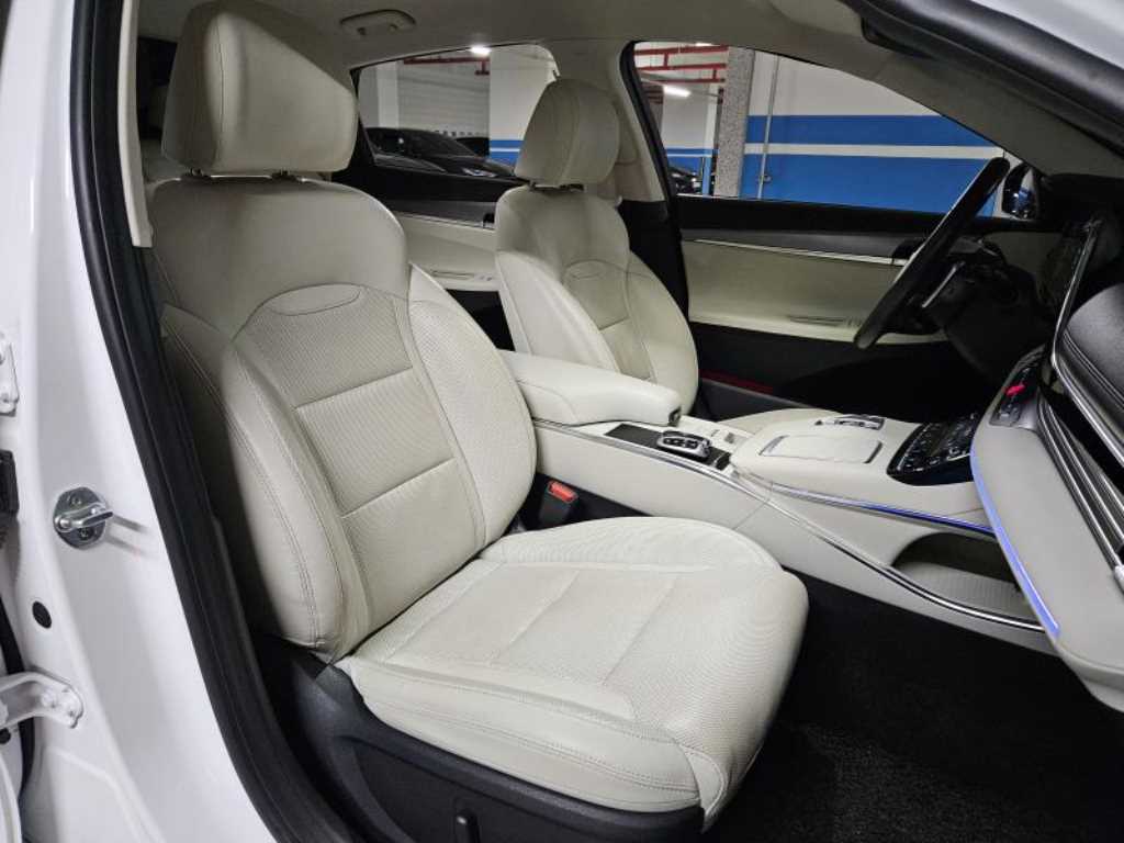 HYUNDAI Grandeur - Vista 8