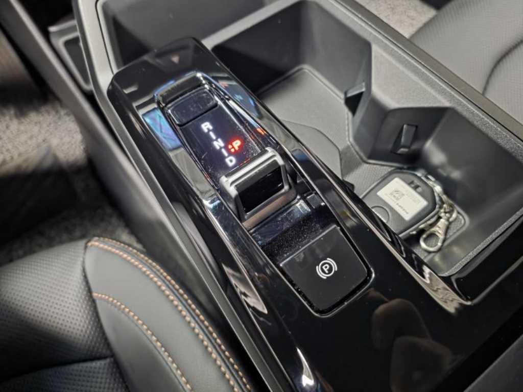 Ssangyong Torres - Vista 11