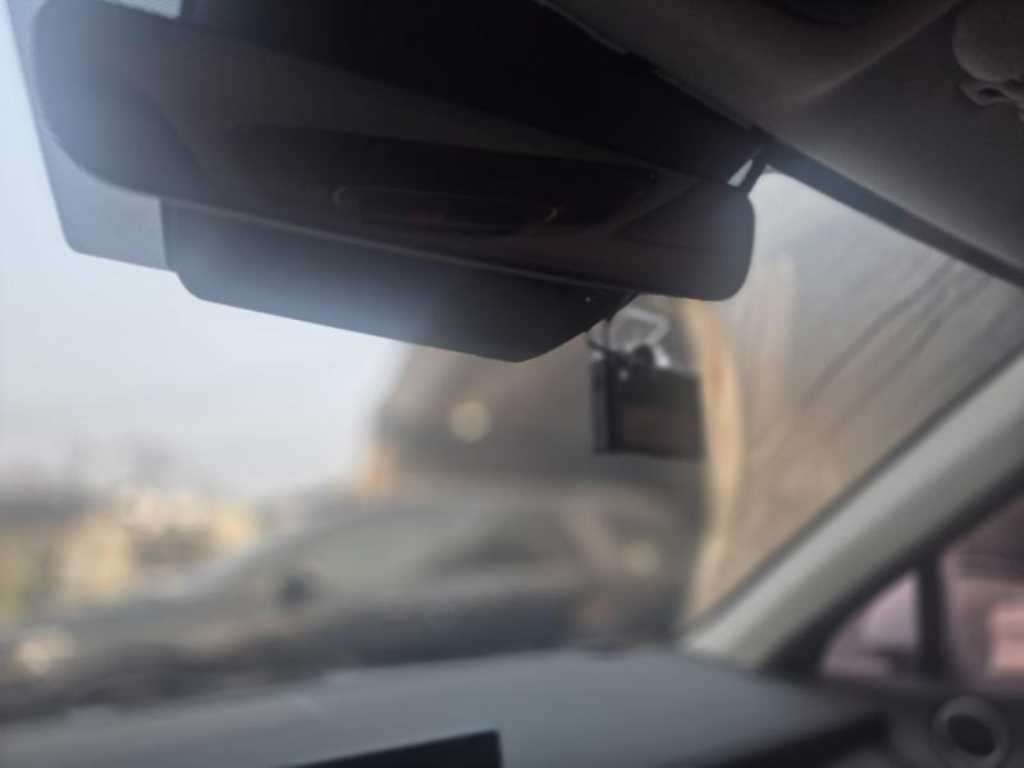 HYUNDAI Sonata - Vista 12