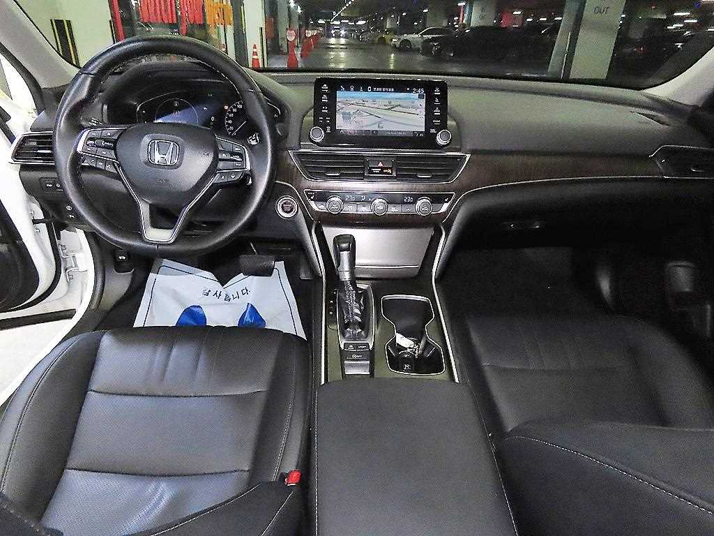 Honda Accord - Vista 10