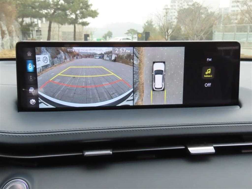 Genesis GV70 - Vista 9