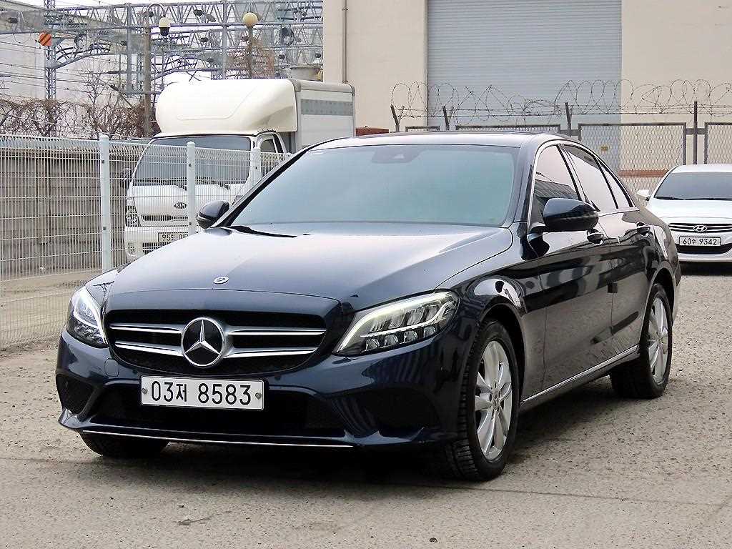 Mercedes Benz C Class - Vista 2