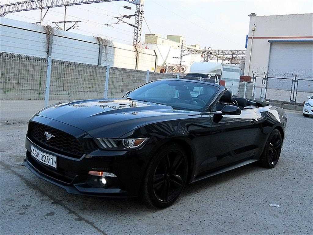 Ford Mustang - Vista 6