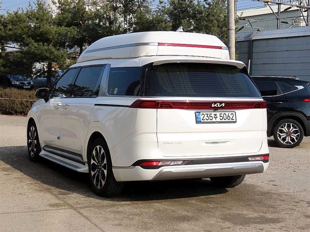 KIA Carnival - Vista 3