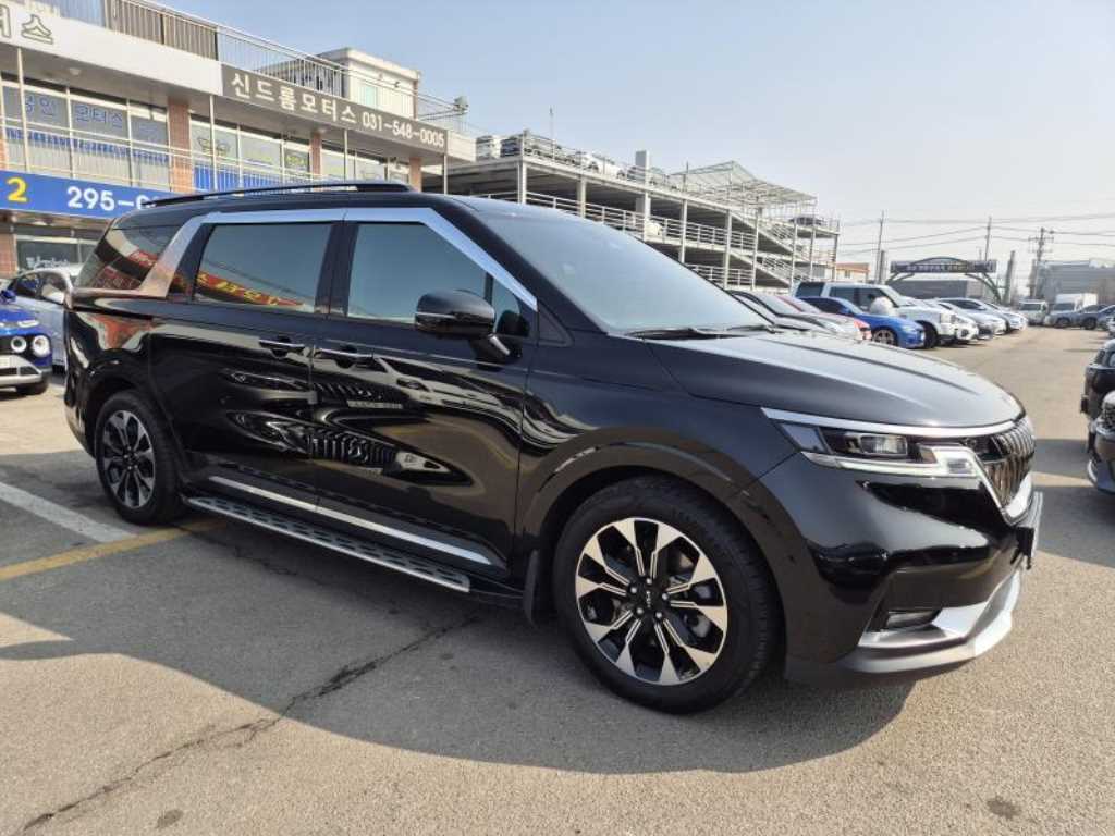 KIA Carnival - Vista 3