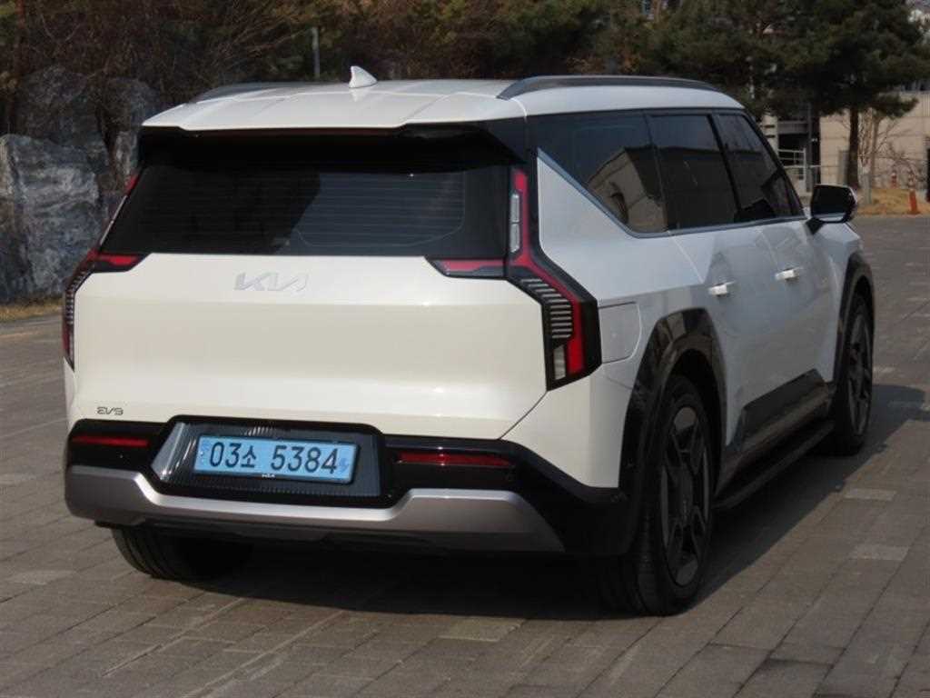 KIA EV9 - Vista 3