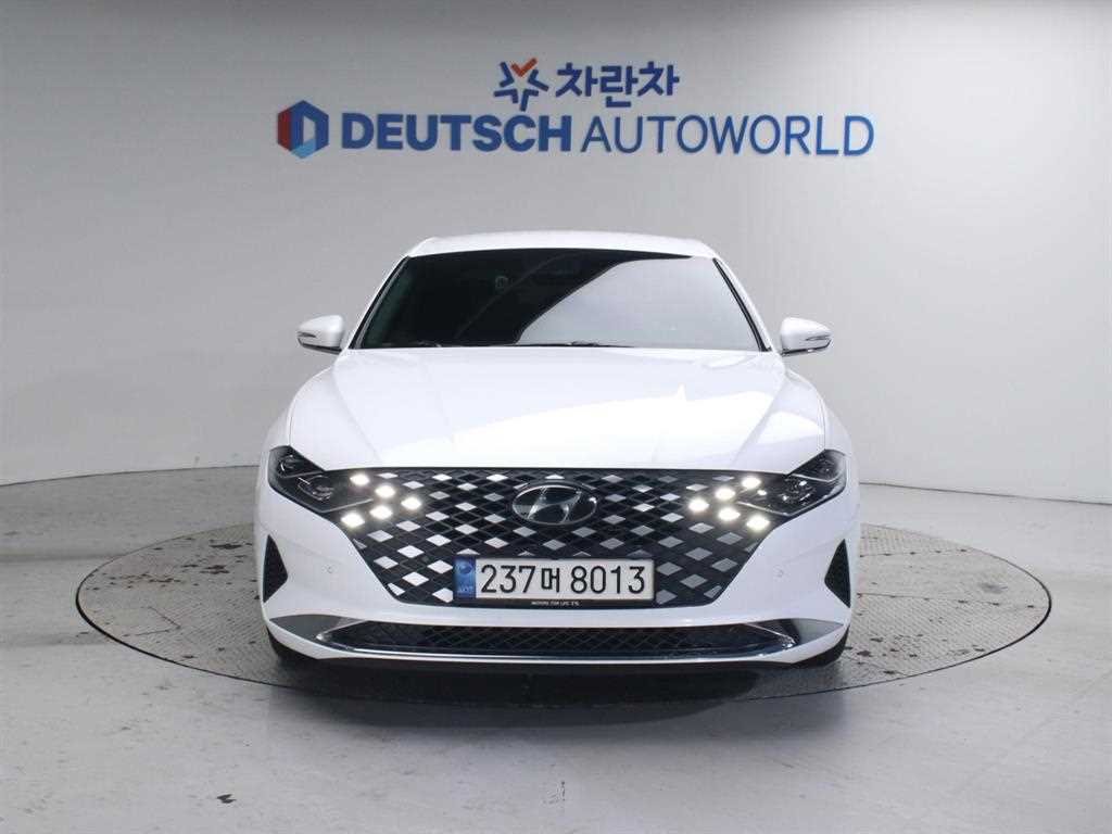HYUNDAI Grandeur - Vista 3