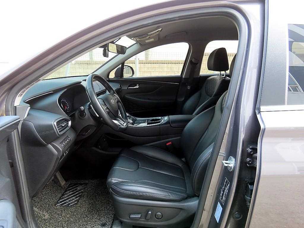 HYUNDAI Santa Fe - Vista 5