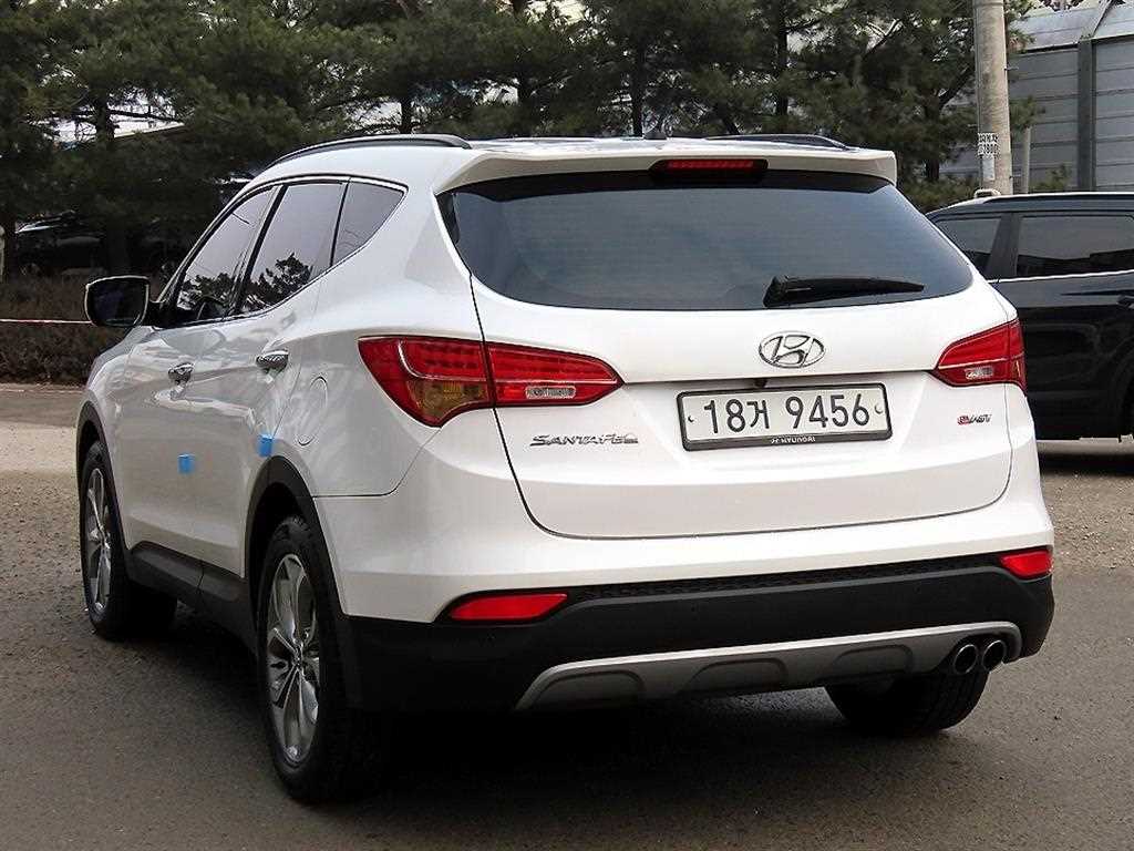 HYUNDAI Santa Fe - Vista 3