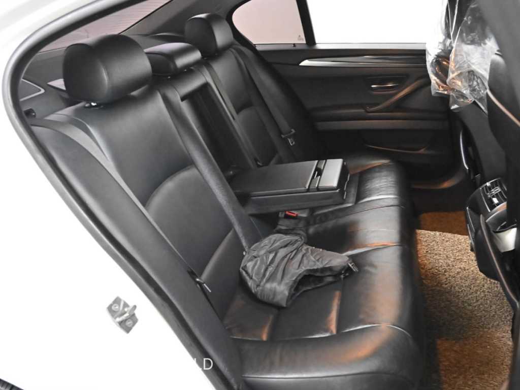 BMW 5 Series - Vista 12