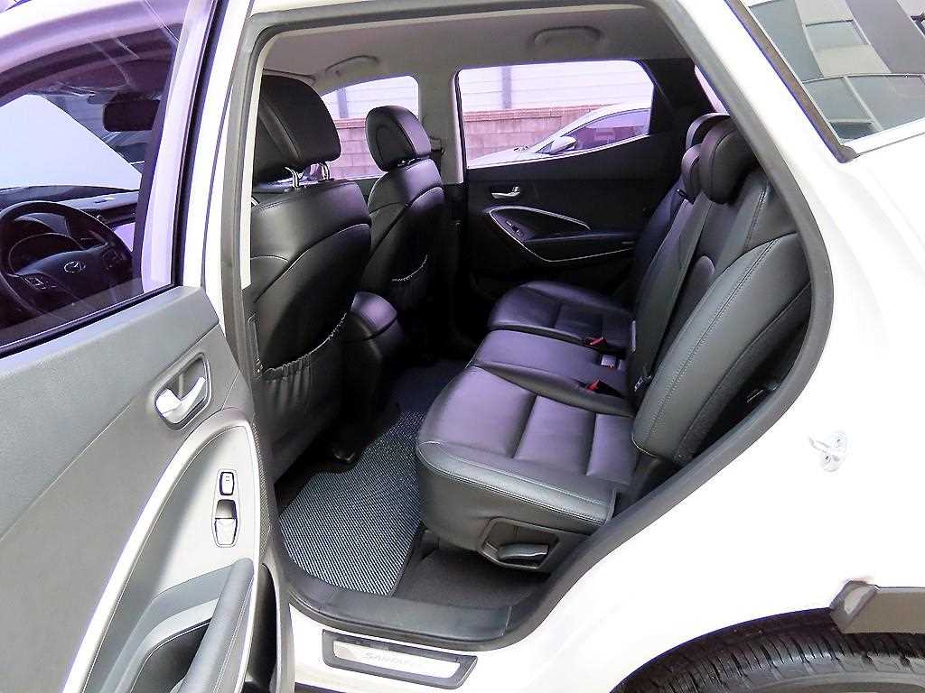 HYUNDAI Santa Fe - Vista 6