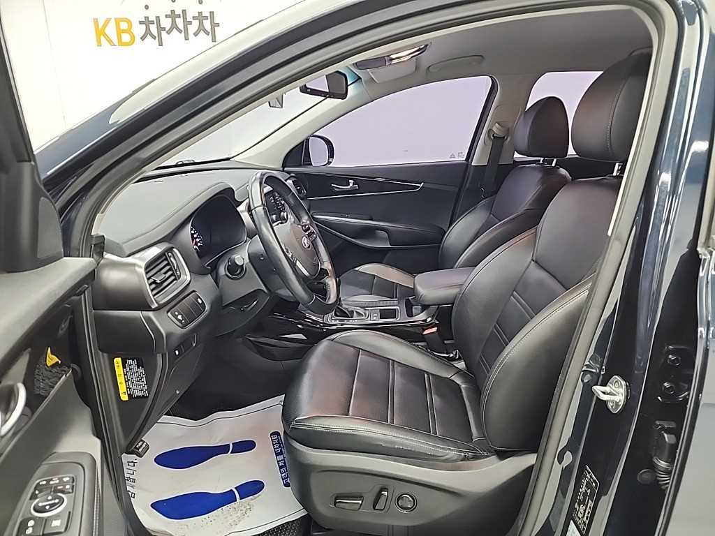 KIA Sorento - Vista 11