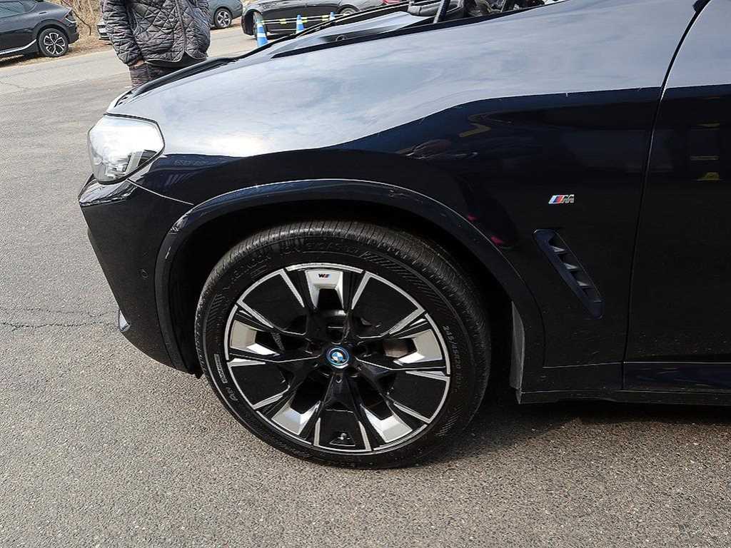 BMW iX3 2022 Negro - Importación desde Corea - HF Imports Iquique - Foto 18