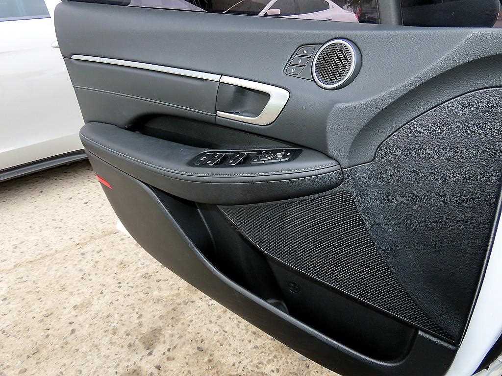 HYUNDAI Sonata - Vista 11