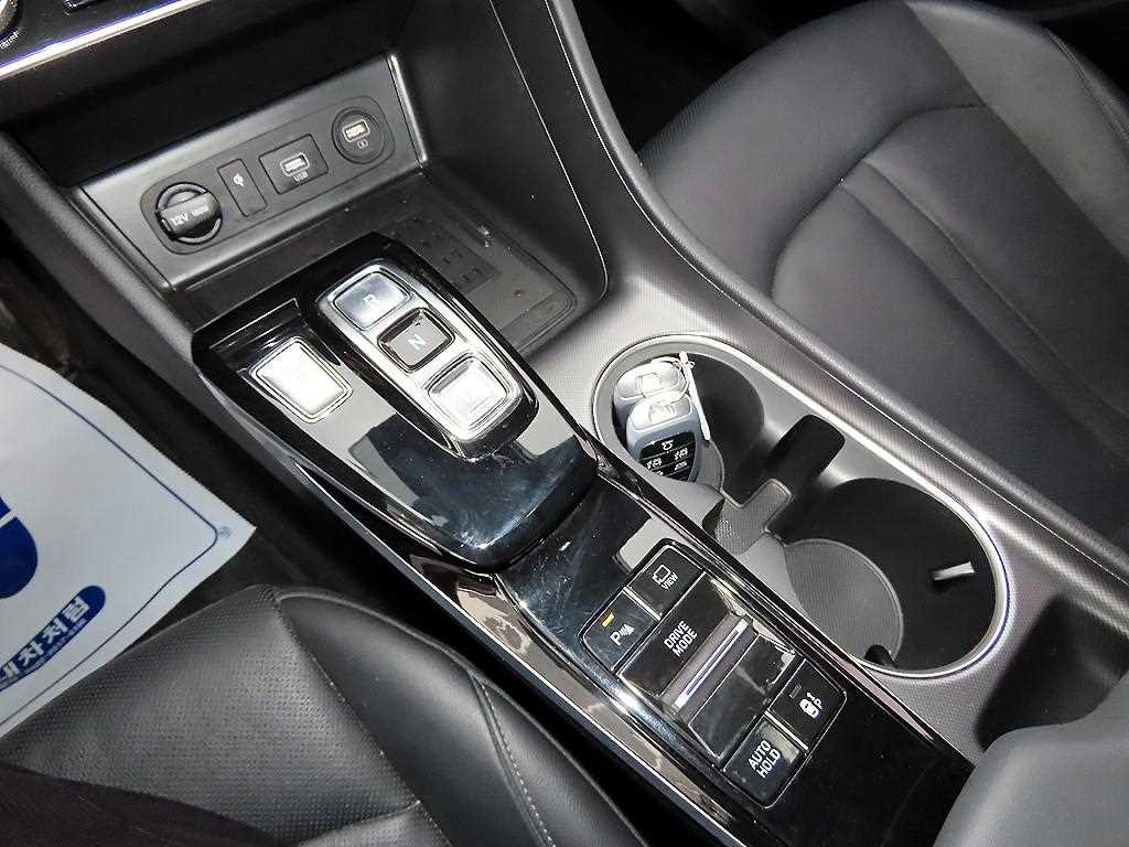 HYUNDAI Sonata - Vista 10