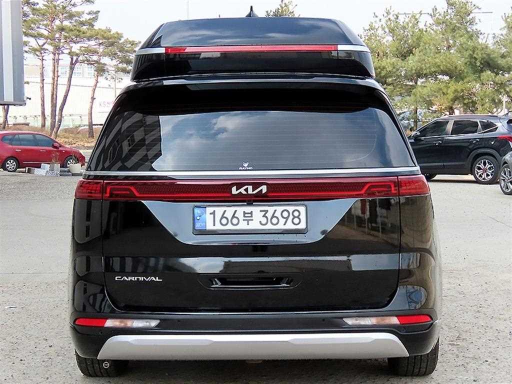 KIA Carnival - Vista 4