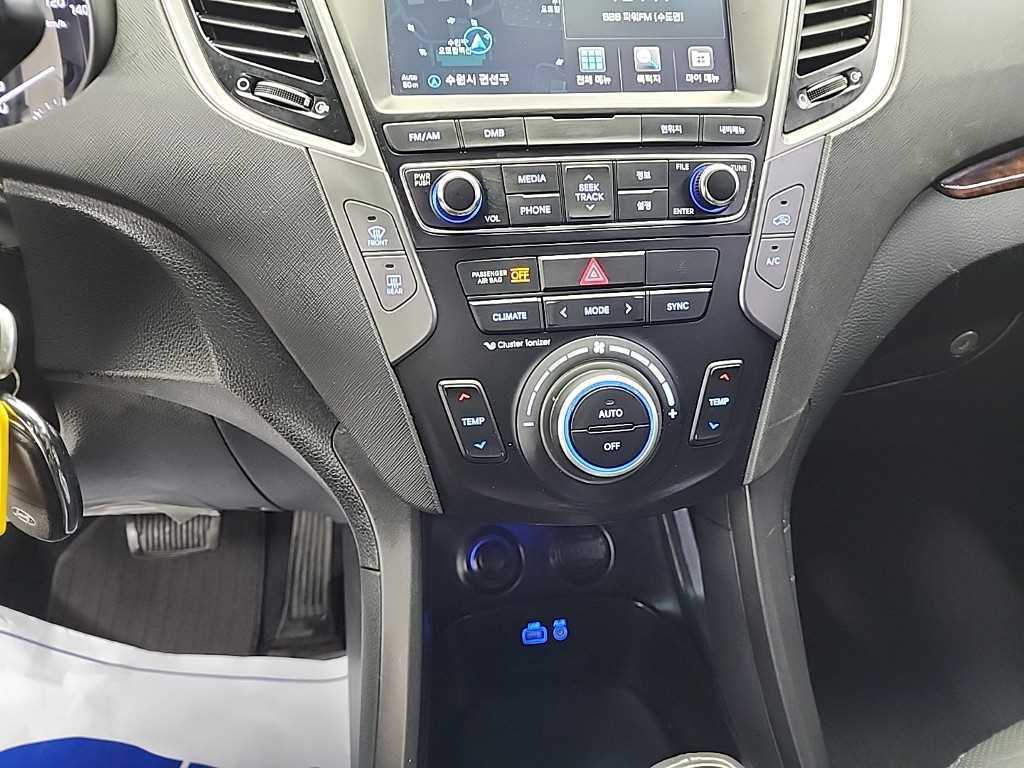 HYUNDAI Santa Fe - Vista 10