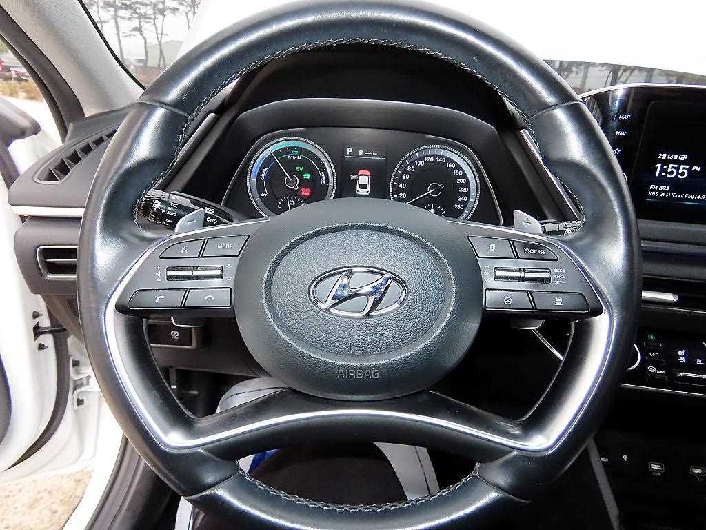 HYUNDAI Sonata - Vista 8