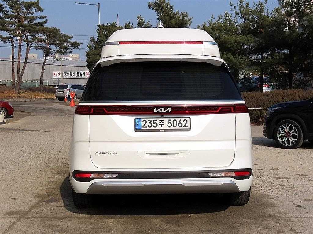 KIA Carnival - Vista 4