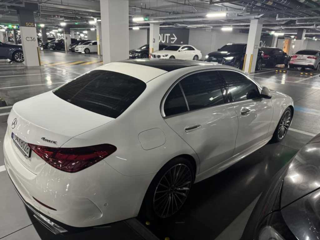 Mercedes Benz C Class - Vista 3