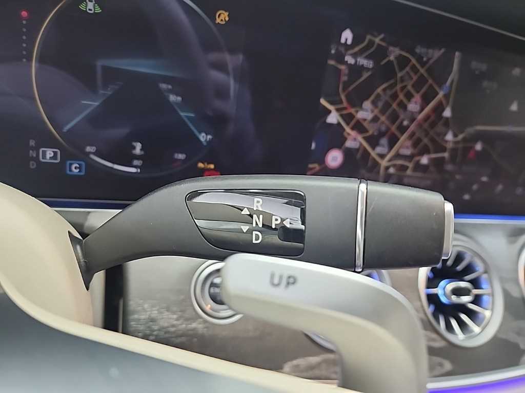 Mercedes Benz AMG GT - Vista 8