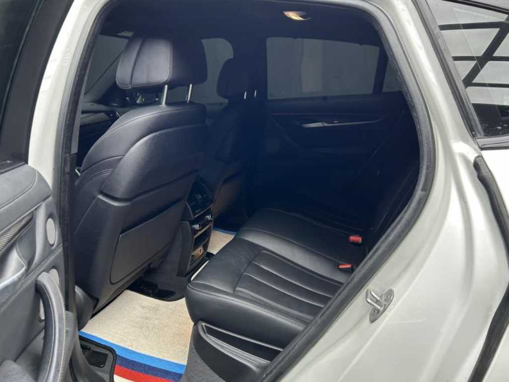 BMW X6 - Vista 11