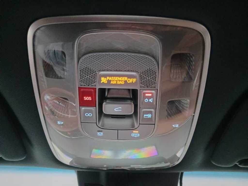 Genesis GV70 2024 Blanco - Importación desde Corea - HF Imports Iquique - Foto 14