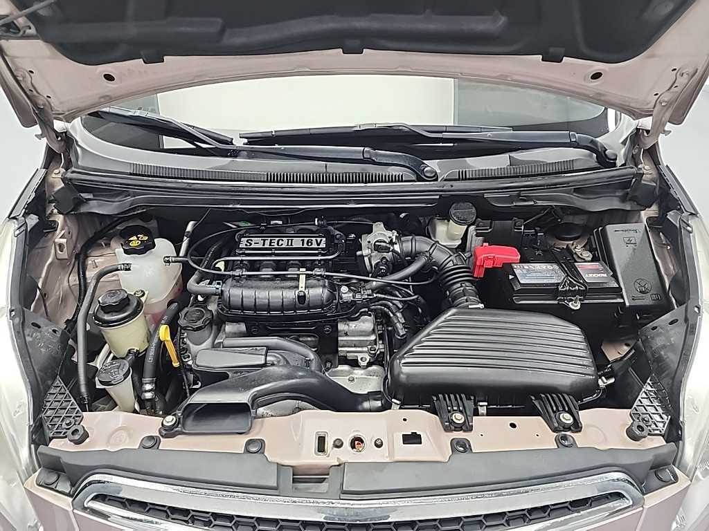 Chevrolet Spark - Vista 5