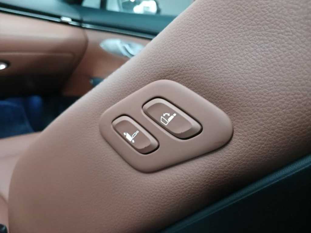 Genesis GV70 2024 Blanco - Importación desde Corea - HF Imports Iquique - Foto 15