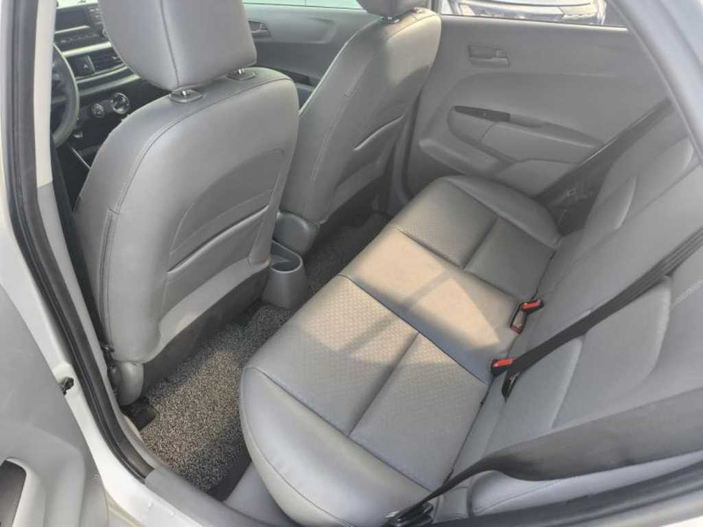 KIA Morning - Vista 5