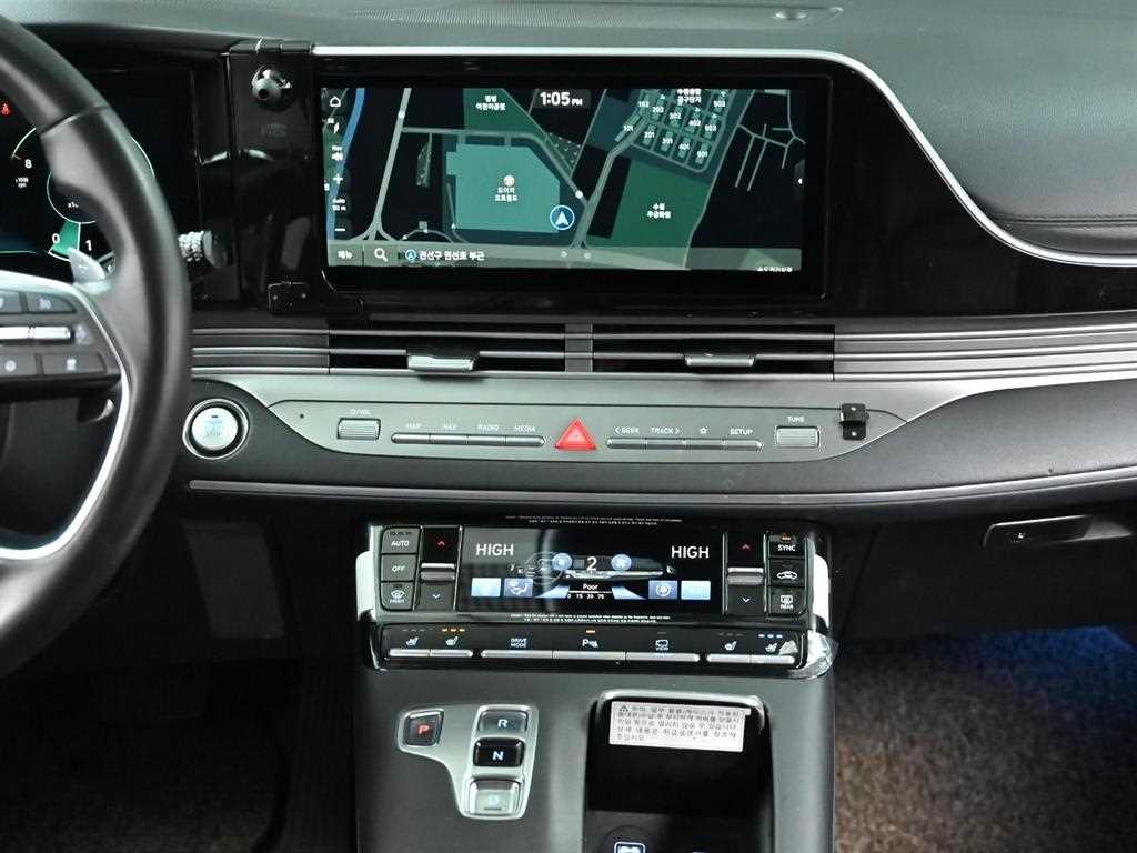 HYUNDAI Grandeur - Vista 12