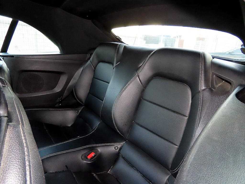 Ford Mustang - Vista 10