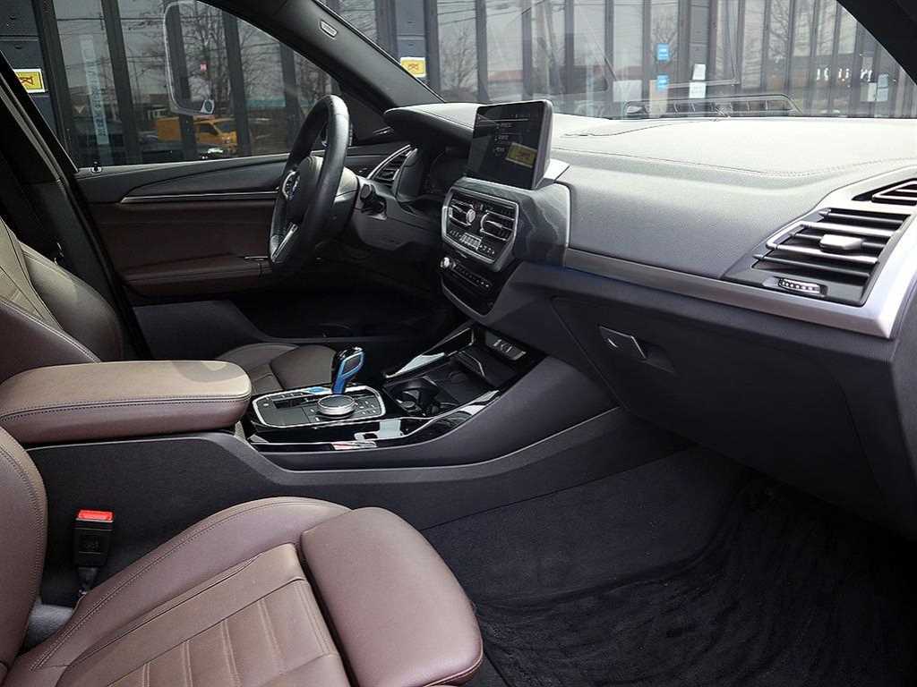 BMW iX3 2022 Negro - Importación desde Corea - HF Imports Iquique - Foto 13