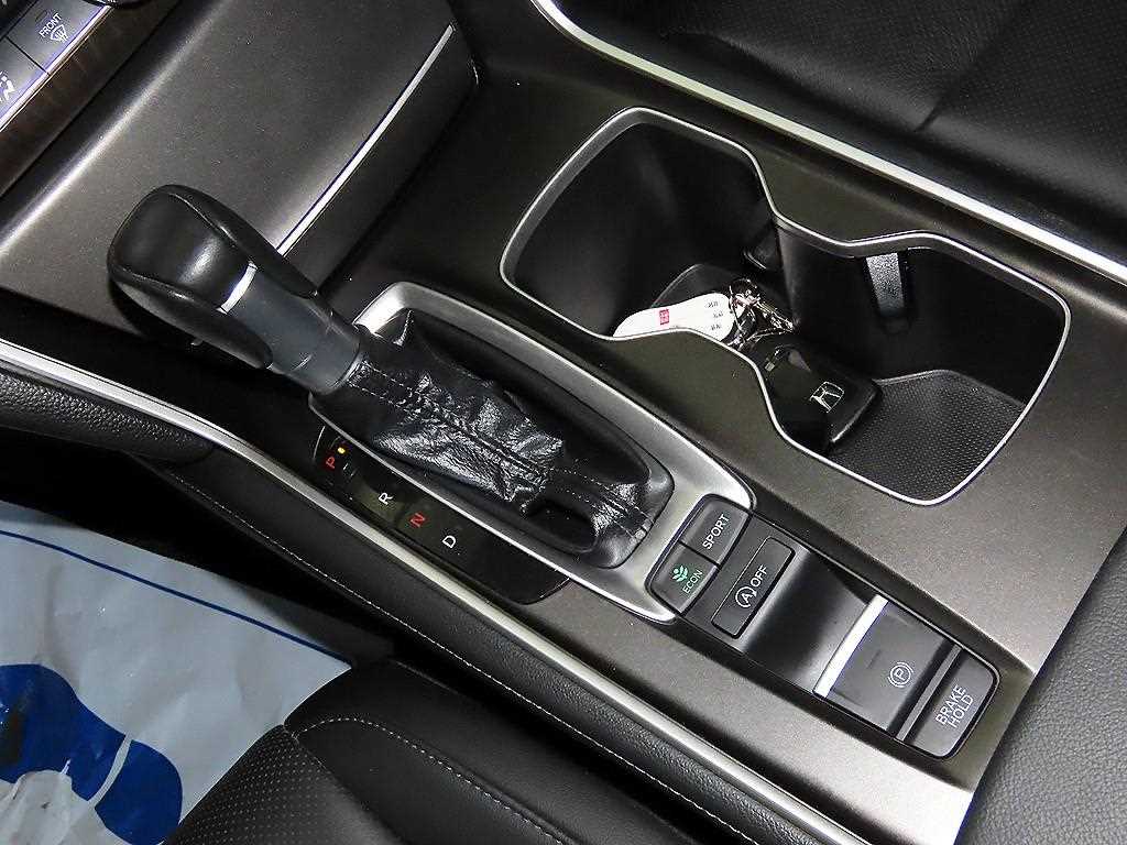 Honda Accord - Vista 12