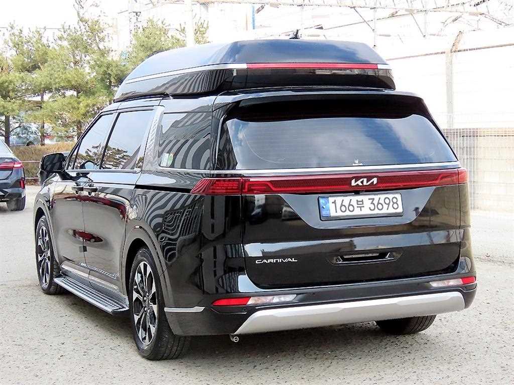KIA Carnival - Vista 3