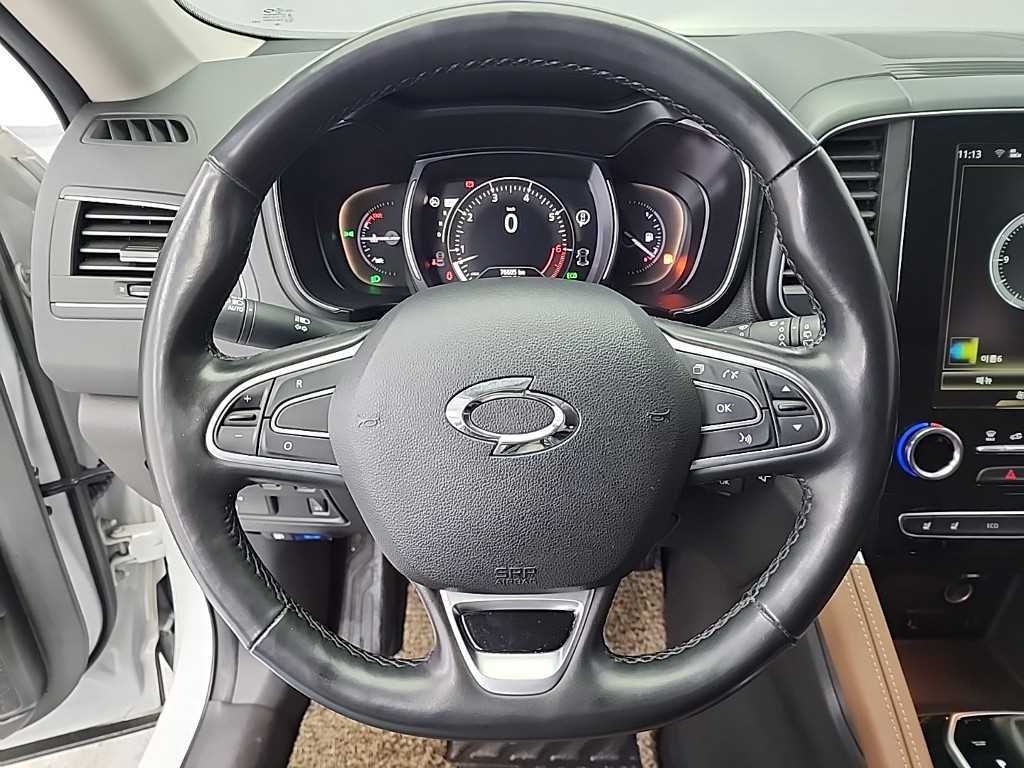 SAMSUNG QM6 - Vista 9