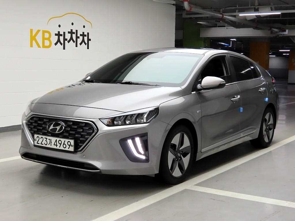 HYUNDAI Ioniq - Vista 2